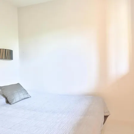 La Pinede - Maeva - 2 Pieces 4 Personnes Vue - Selection Mae-4181 הייר